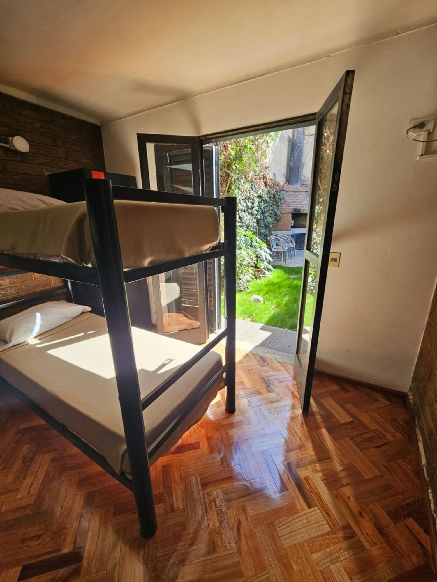 Dakar Hostel ميندوزا المظهر الخارجي الصورة