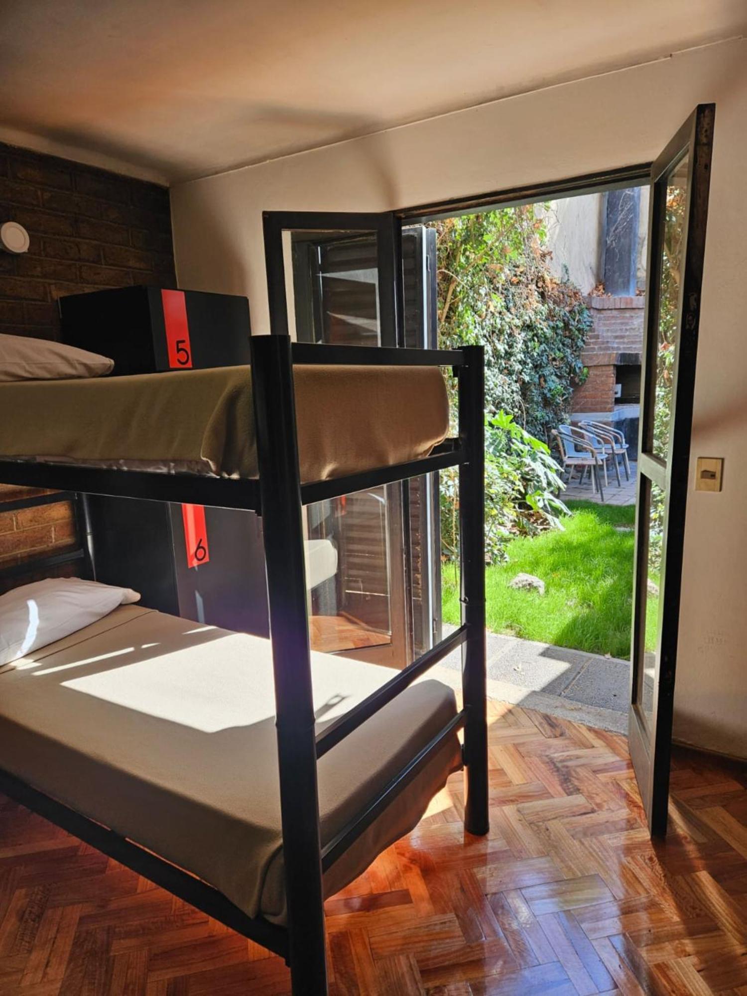 Dakar Hostel ميندوزا المظهر الخارجي الصورة