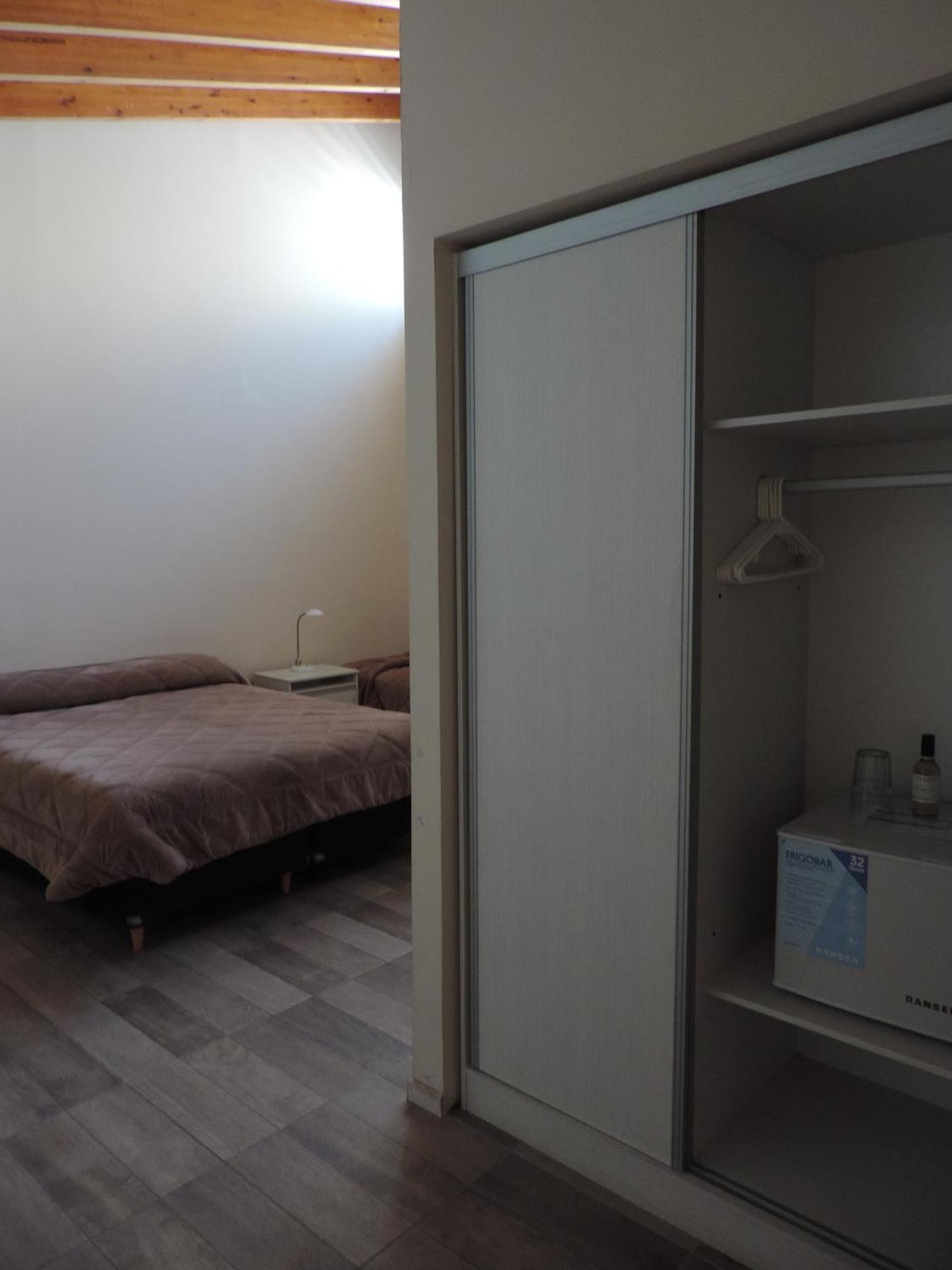 Dakar Hostel ميندوزا المظهر الخارجي الصورة